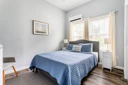 Family Friendly Near Aquarium, Seaport, Downtown