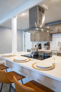 Lakefront Luxury on Pattagansett