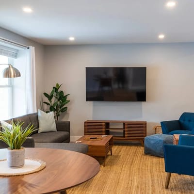 Lakefront Luxury on Pattagansett