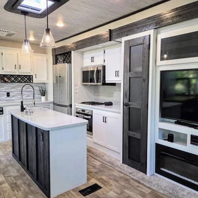 Lakeview RV Retreat