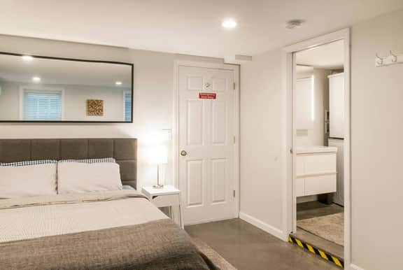 Modern Studio in Heart of Downtown Mystic